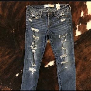 Abercrombie Skinny distressed low rise jeans